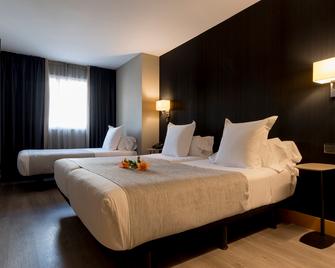 Hotel Plaza - א קורונה - חדר שינה