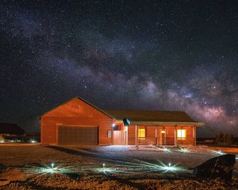 Cosmic Casita Near Zion, Bryce, Best Friends, Lake Powell - Kanab - Building