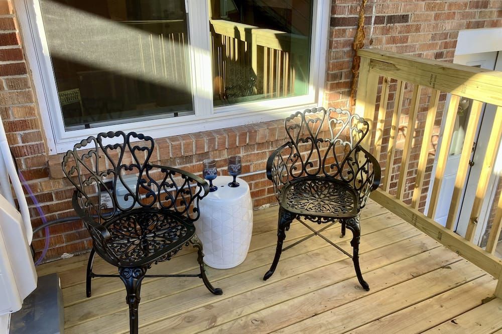 Downtown 2br Apartment - Marshall - Balkón