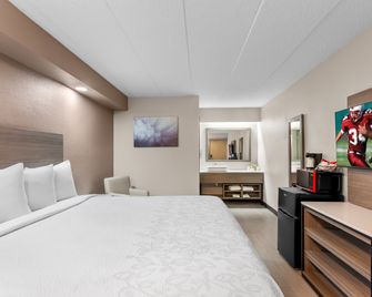 Red Roof Plus Chicago - Hoffman Estates - Hoffman Estates - Slaapkamer