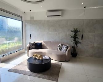 Rt Properties At Belrose Place - Accra - Living room