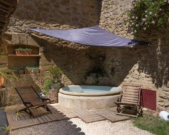 Une Chambre en Luberon - Puyvert - Innenhof