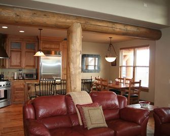 Incredible Ski-In-Ski-Out Home In Deer Valley, Utah - Midway - Sala de estar