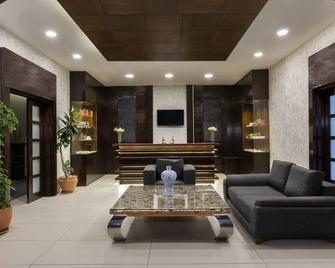 Holiday Inn Resort Bodrum By IHG - Bodrum - Lobby