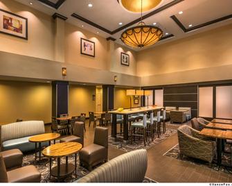 Hampton Inn & Suites Reno - Reno - Restaurant