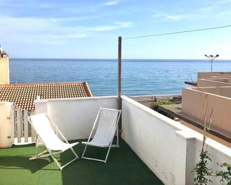 Exclusive Penthouse on the beach facing the sea - Cala del Moral - Balkon