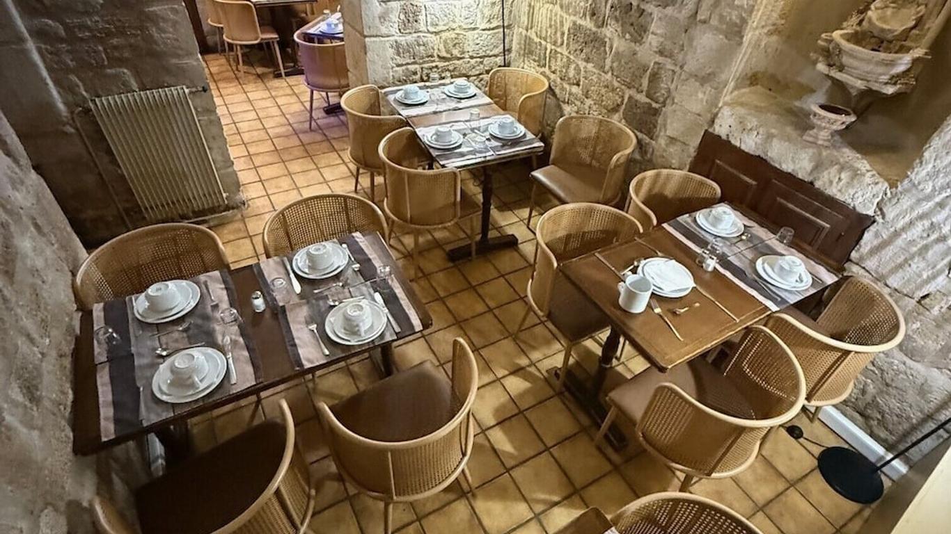 Hotel Richmond Gare du Nord