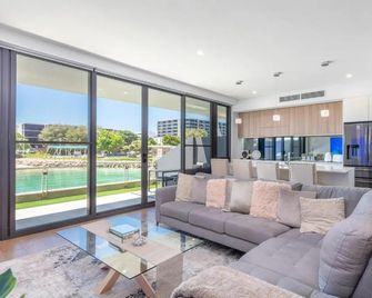 Maraboo Island Beachfront Villa - Coogee