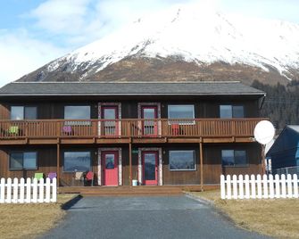 Baywatch by Alaska's Point of View - Seward - Building