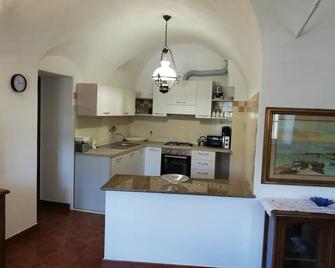 A ca' du Risso - Appartamento - Sea & outdoor for families, bikers and climbers - Calice Ligure - Cocina