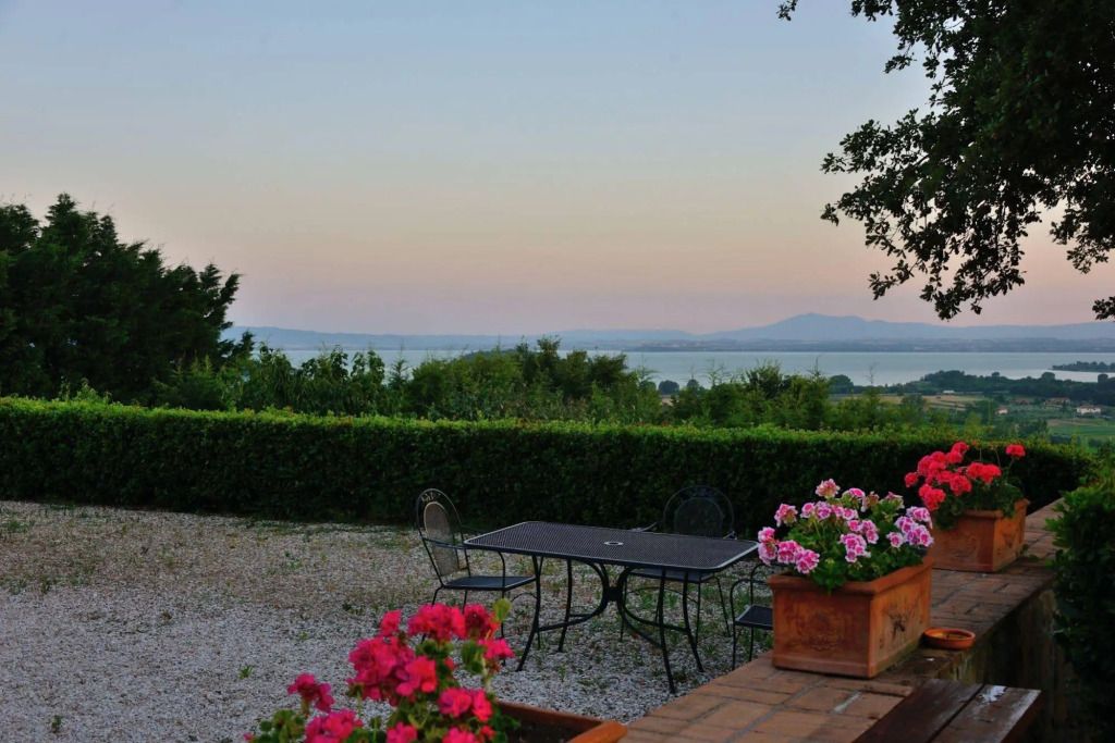 Relais Borgo Torale - Passignano sul Trasimeno - Patio