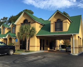 Howard Johnson by Wyndham Dothan - דותן - בניין