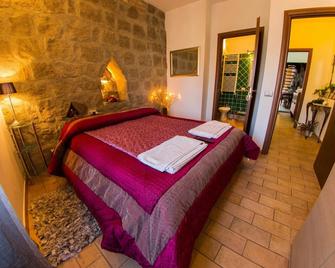 B&B Medieval House - Viterbo - Habitación
