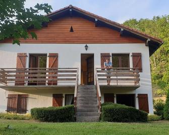 Lovely and cheap holiday house in the Vosges mountains (East France). - Thiéfosse - Edificio