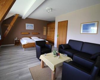Hotel Garni Zur Post - Wyk auf Föhr - Bedroom
