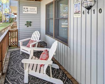 Gone Coastal - Pet friendly with screened porch! - Chincoteague - Balcony