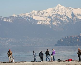 Stunning Views - Beautiful Holiday Home In A Friendly Italian Village - Luino - Spiaggia
