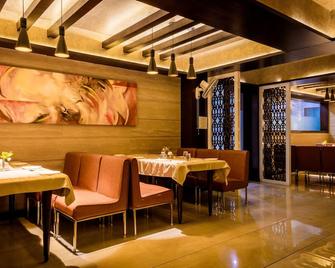 Hotel Rockland - Kota - Restaurante