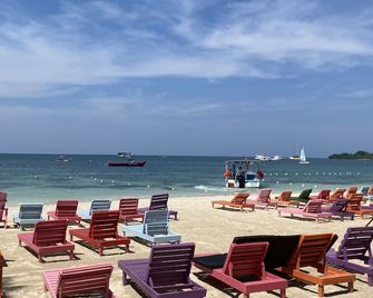 The Boardwalk Village - Negril - Playa