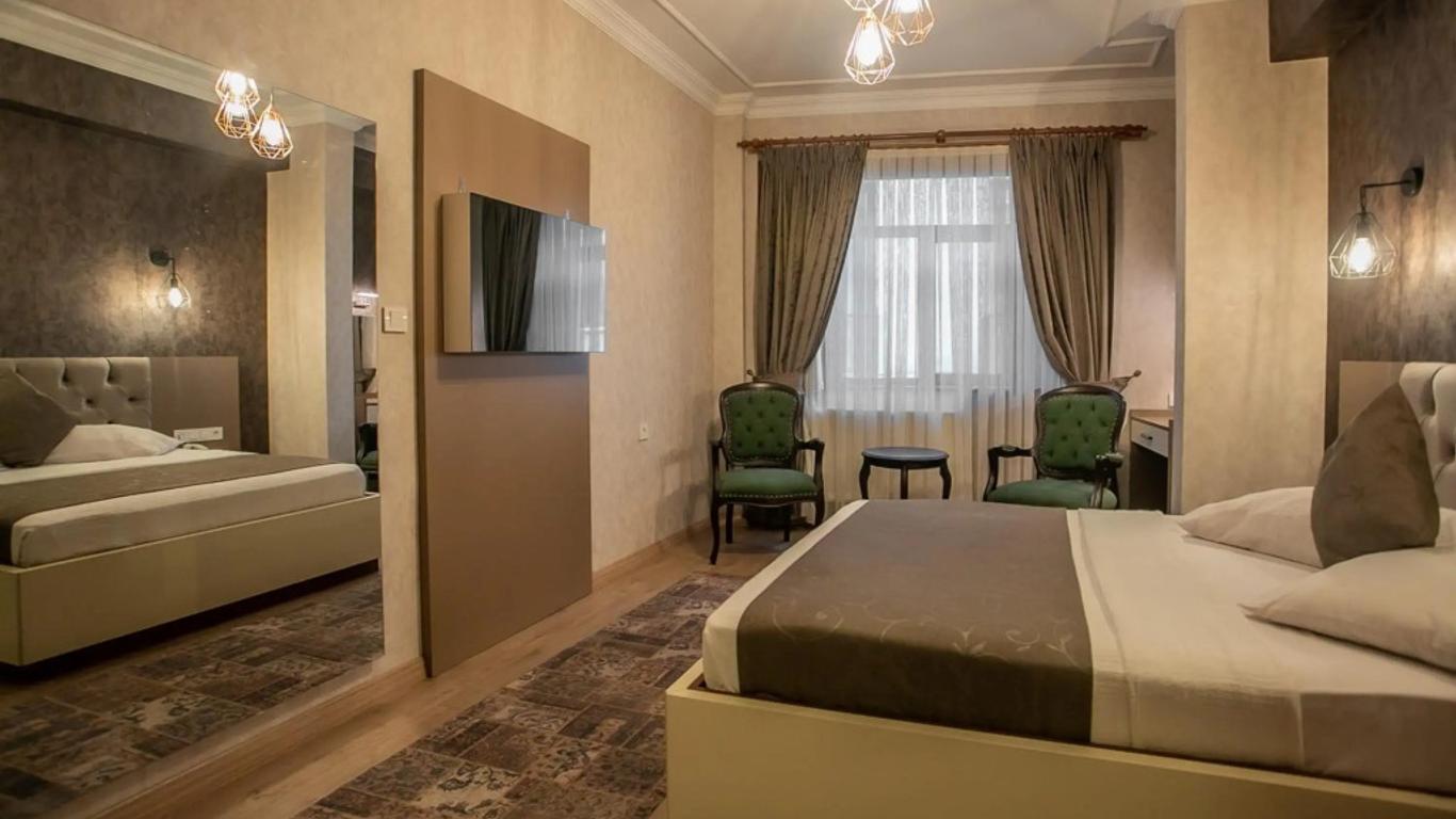Hotel Pera Capitol