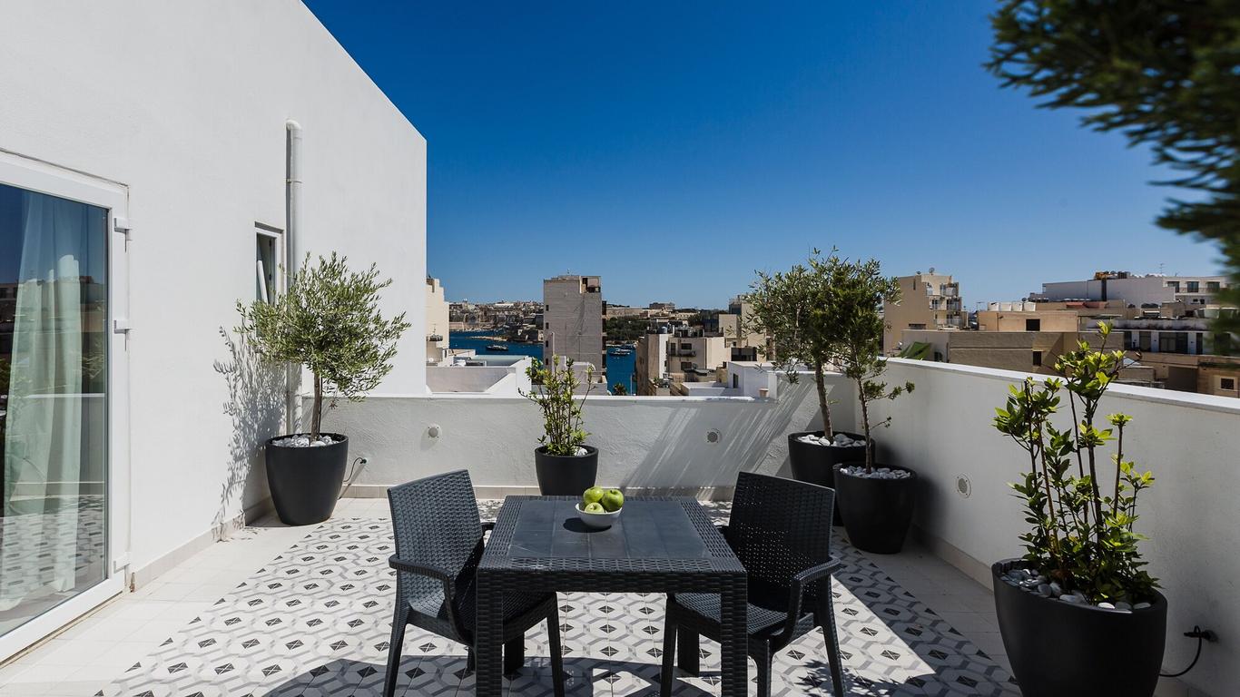 Two Pillows Boutique Hostel