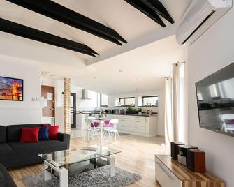 Station Apartments Katowa 11 - קראקוב - סלון