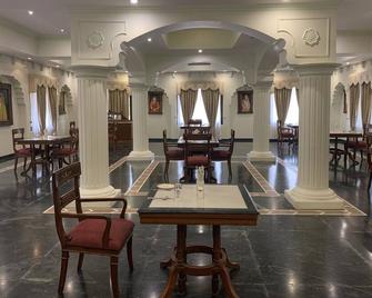 Heritage Resort Bikaner - Udāsar - Restaurante
