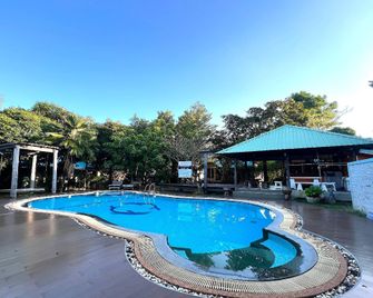 Saithong Resort - Udon Thani - Piscina