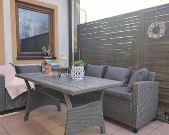 Ferienwohnung Schäfer mit direktem Zugang zum Garten - Schafburg - Patio