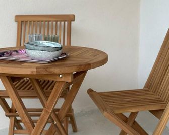 Charming Studio Rose in enchanting popular Grace Bay with WiFi, AC - The Bight Settlements - Dining room