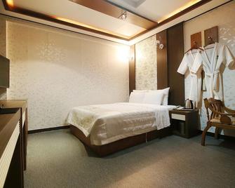 Cheongju Sedona - Cheongju - Habitación