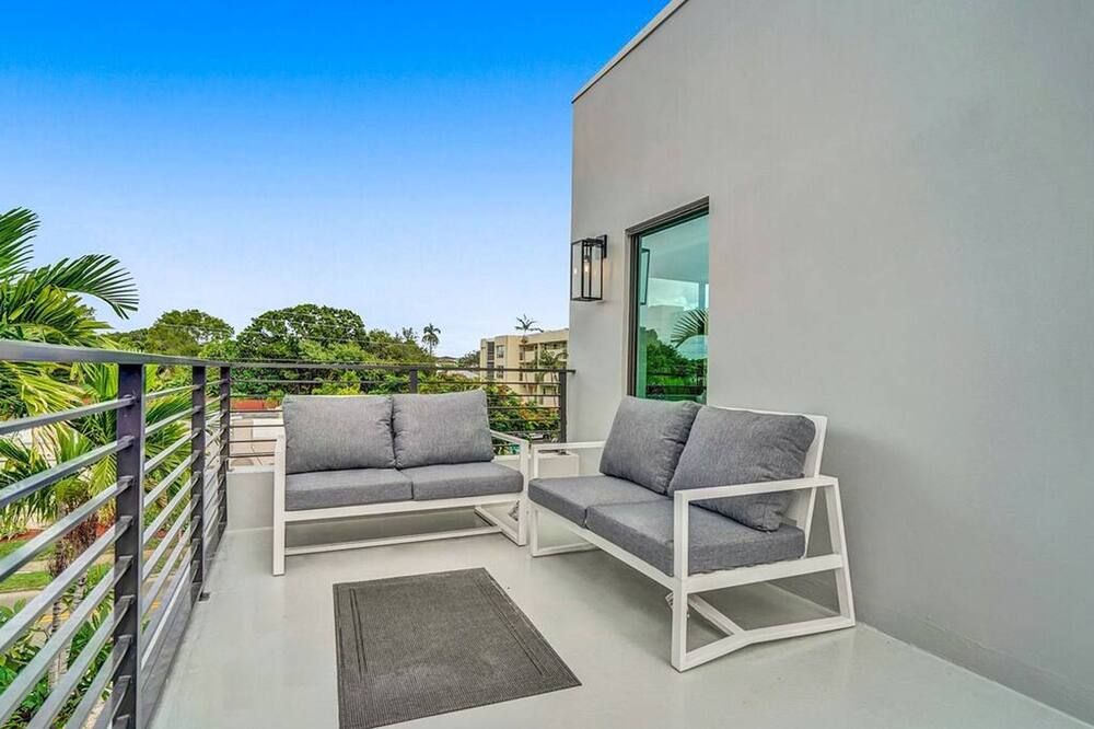 New 4BR w Pool Walk to Las Olas 5mins to Beach - Fort Lauderdale - Balkon