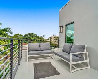 New 4BR w Pool Walk to Las Olas 5mins to Beach - Fort Lauderdale - Balkon