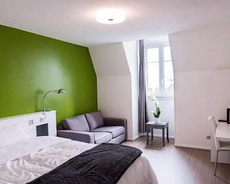 Hôtel Les Poteaux Carrés - Saint-Étienne - Bedroom