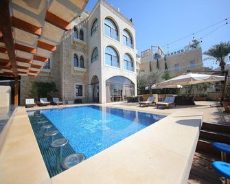 Siena Hotel - Jounieh - Piscina