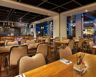 Ramada Encore by Wyndham Seminyak Bali - Kuta - Restaurant