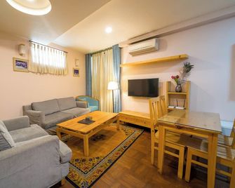 Lalit Service Apartment - Lalitpur - Obývací pokoj