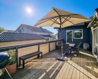 Lovely Home In Göteborg With Kitchen - Gothenburg