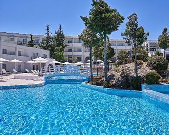 Labranda Miraluna Village - Kiotari - Pool
