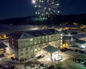 Fort William Henry Hotel and Conference Center - Lake George - Bâtiment