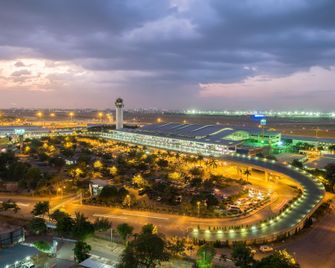 Vivian Airport Hotel Saigon - Ho Chi Minh City - Outdoor view
