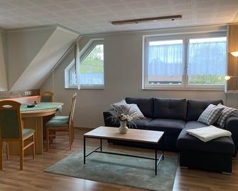 Ferienwohnung Schreiter - Annaberg-Buchholz - Wohnzimmer