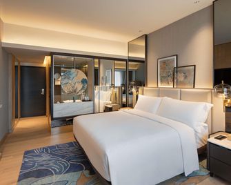 Mövenpick Hotel Jakarta City Centre - Jakarta - Bedroom