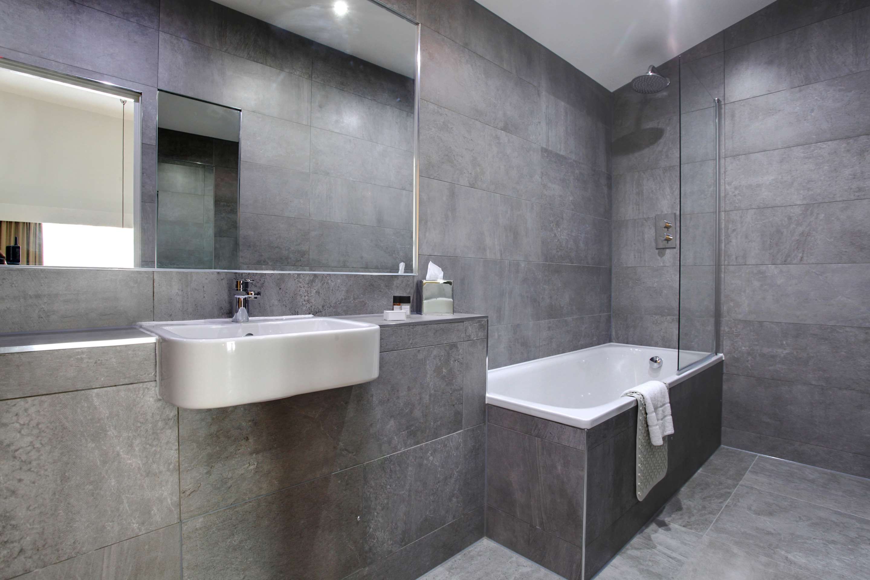 Best Western Atlantic Hotel - צ'למספורד - חדר רחצה