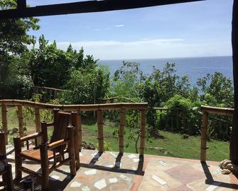 Bohol-Lahoy Dive Resort - Guindulman - Balcón