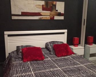 Spacious designer apartment rental in Ain Turck ORAN - Ain el-Turck - Habitación