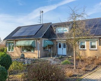 Bed & Breakfast Kroese - Oldenzaal - Будівля