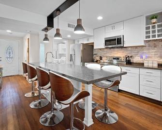 Cozy Getaway Homes - La Vergne - Cocina