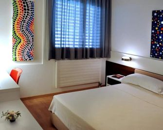 Hotel Garni Centro - Chiasso - Slaapkamer