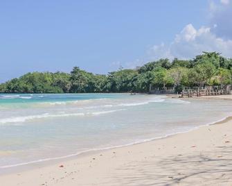 Condo Rios Resort - אוקו ריוס - חוף